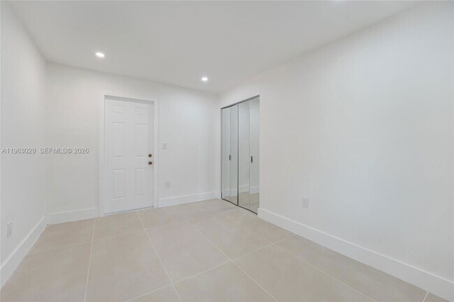 Foto del edificio - 1065 NW 50th St