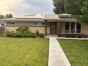 Building Photo - 550 Dudley St