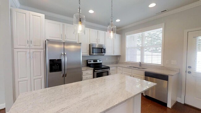 Cocina - 314 S Pine St