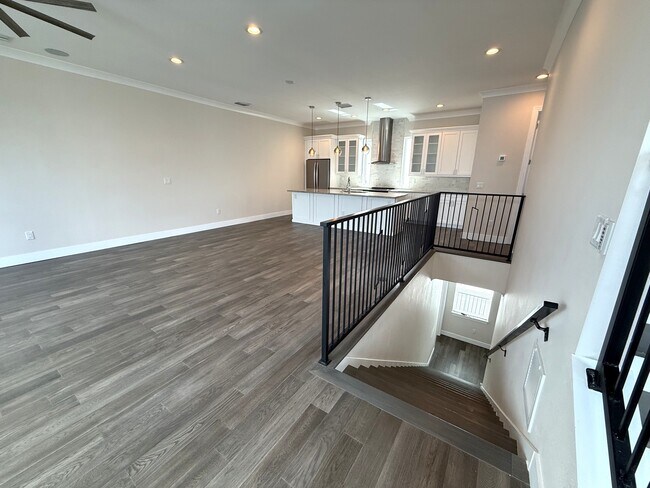 Foto del edificio - W McElroy Ave #3