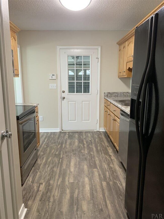Foto del edificio - 5374 Windham Rd