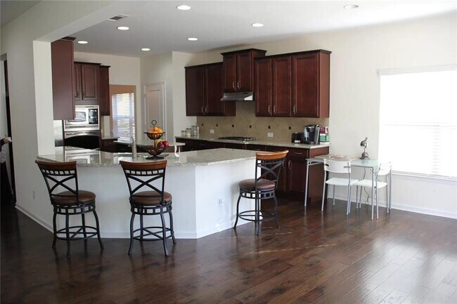 Building Photo - 6830 Rocking Horse Ln