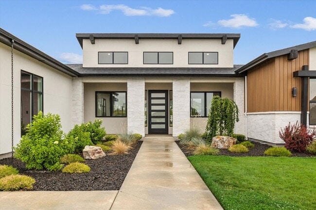 Building Photo - 7786 W Diamond Lk Dr