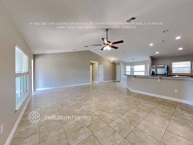 Foto del edificio - 27295 Deep Creek Blvd