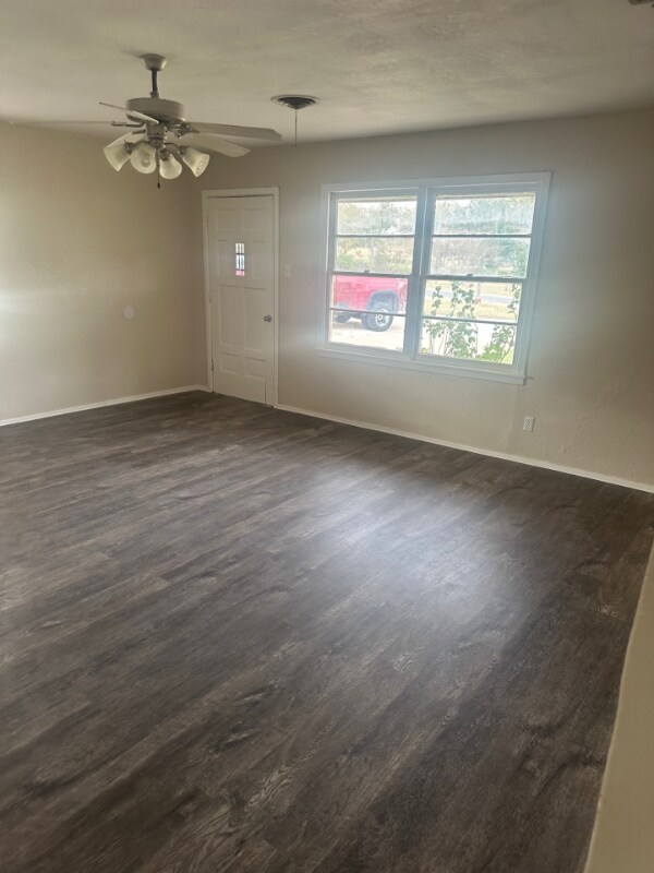 Foto del edificio - 1375 Old Bethany Rd