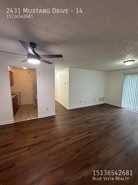 Building Photo - 2431 Mustang Dr