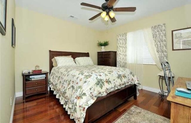Building Photo - 552 Sipes Cir