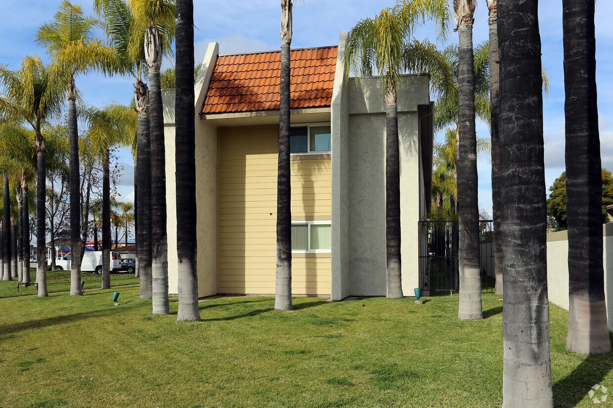 Foto del edificio - El Conquistador Apartments