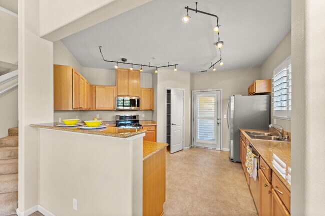 Foto del edificio - 17000 Wedge Pkwy