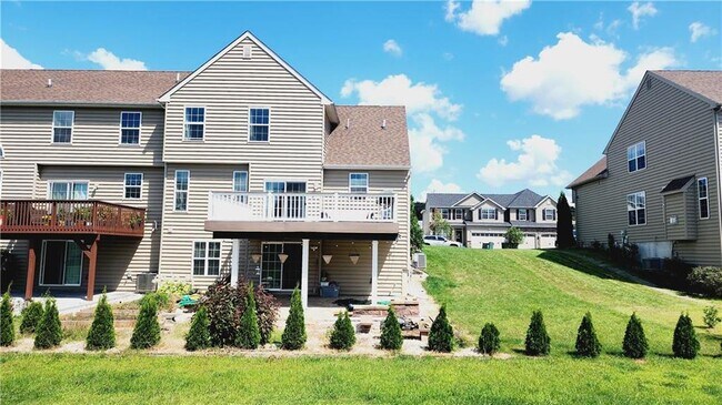 Building Photo - 964 Spring White Dr
