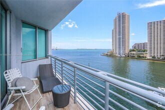 Building Photo - 335 S Biscayne Blvd