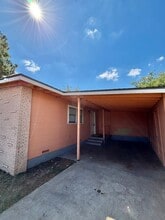 Building Photo - 1705 Hassell St