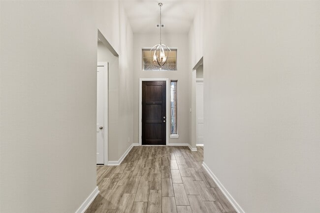 Building Photo - 9515 Willard Dr