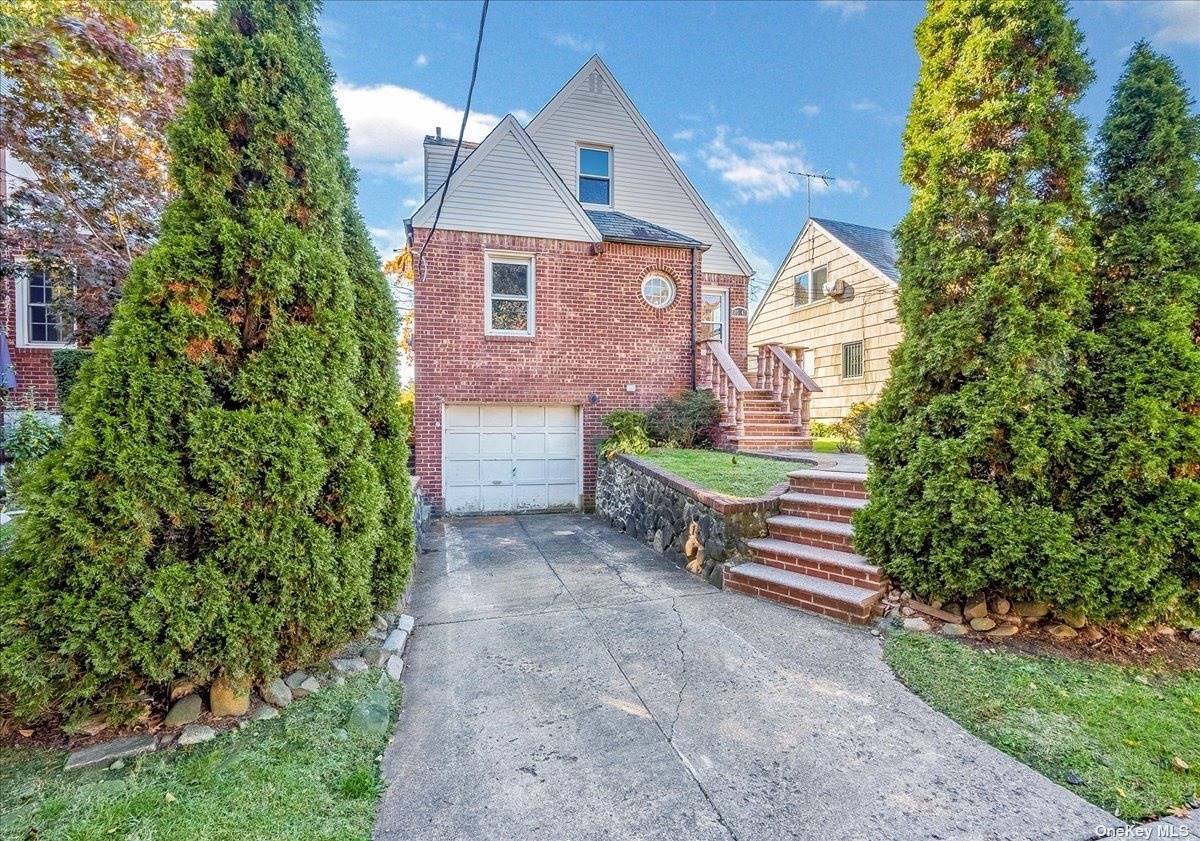 Foto principal - 85-42 Chelsea St