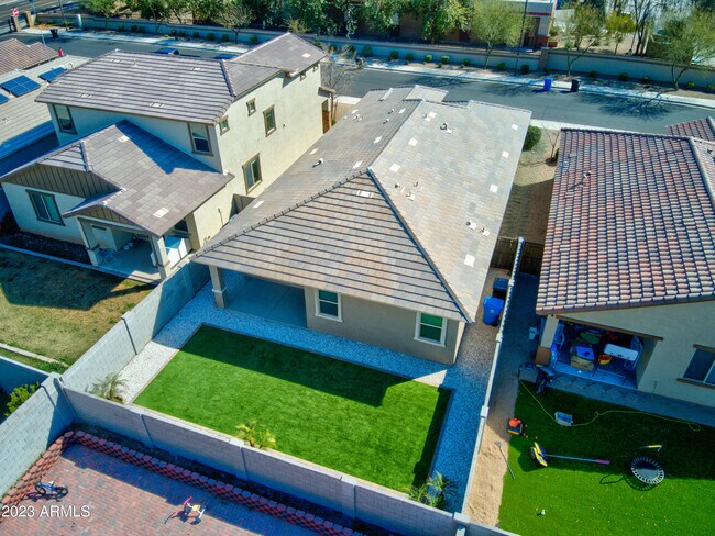 Foto del edificio - 11448 W Lucas Dr