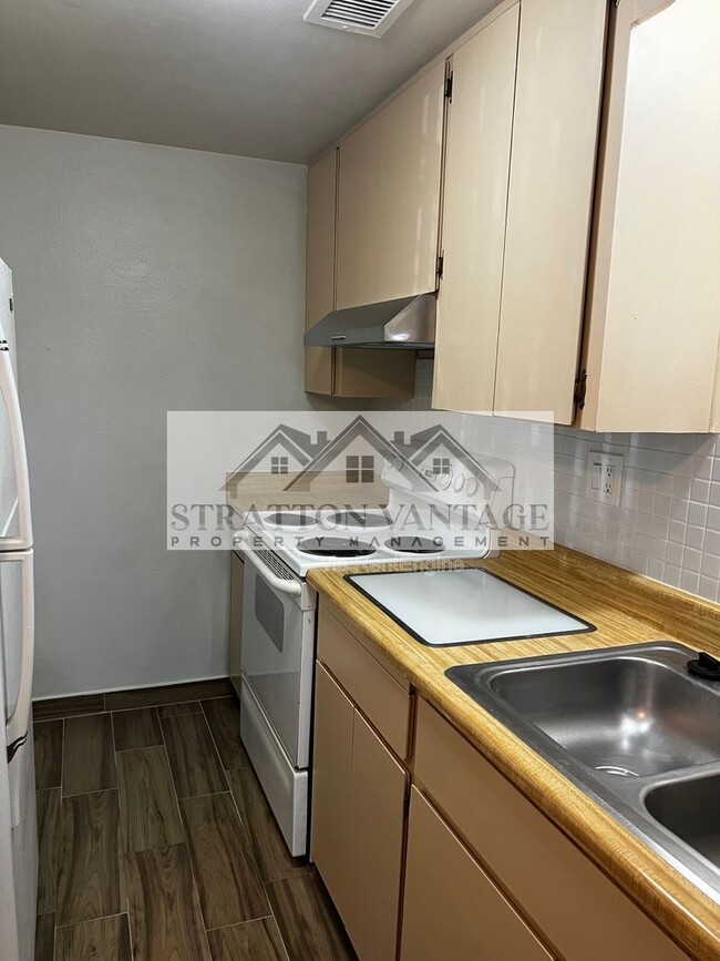 Foto del edificio - 424 W Brown Rd