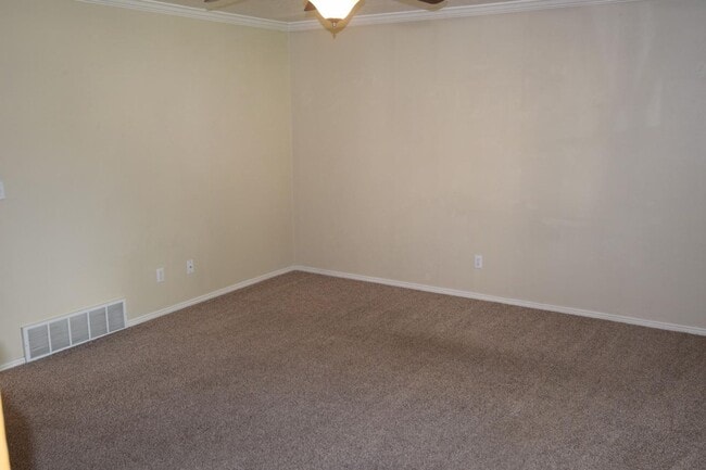 Building Photo - 119 Penhurst Pl