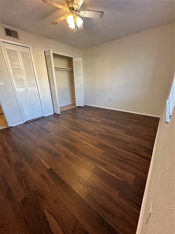 Foto del edificio - 2707 Hunt Club Ln