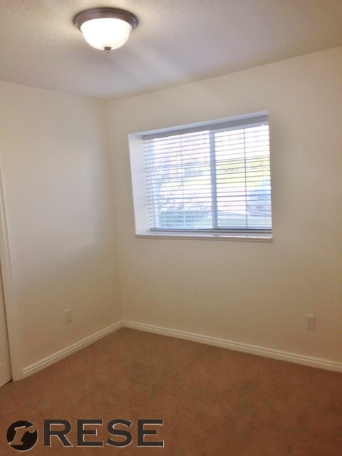 Building Photo - 1563 Westbury Way