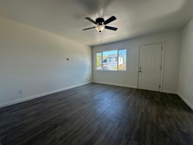 Foto del edificio - 827 16th St