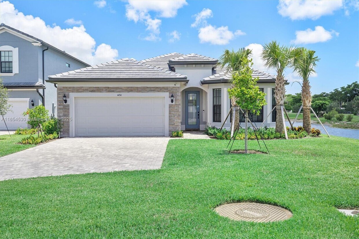 Foto principal - 4434 Tacoma Pk Dr