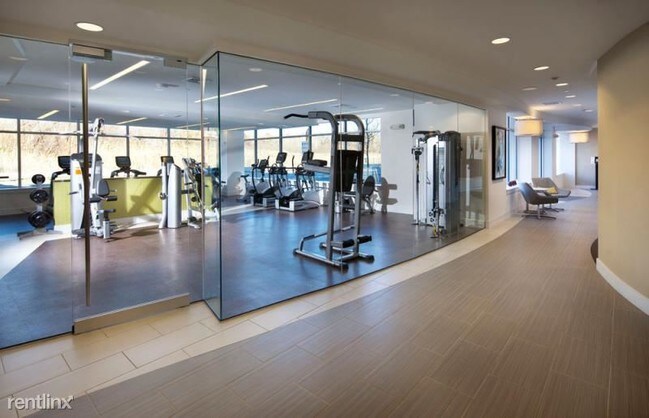 Building Photo - 225 Concord Tpke