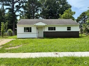 Building Photo - 3401 Fairview Dr