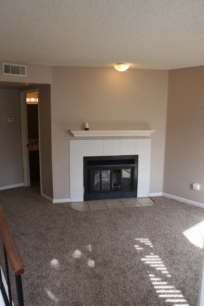 Building Photo - 4600 Beechwood St