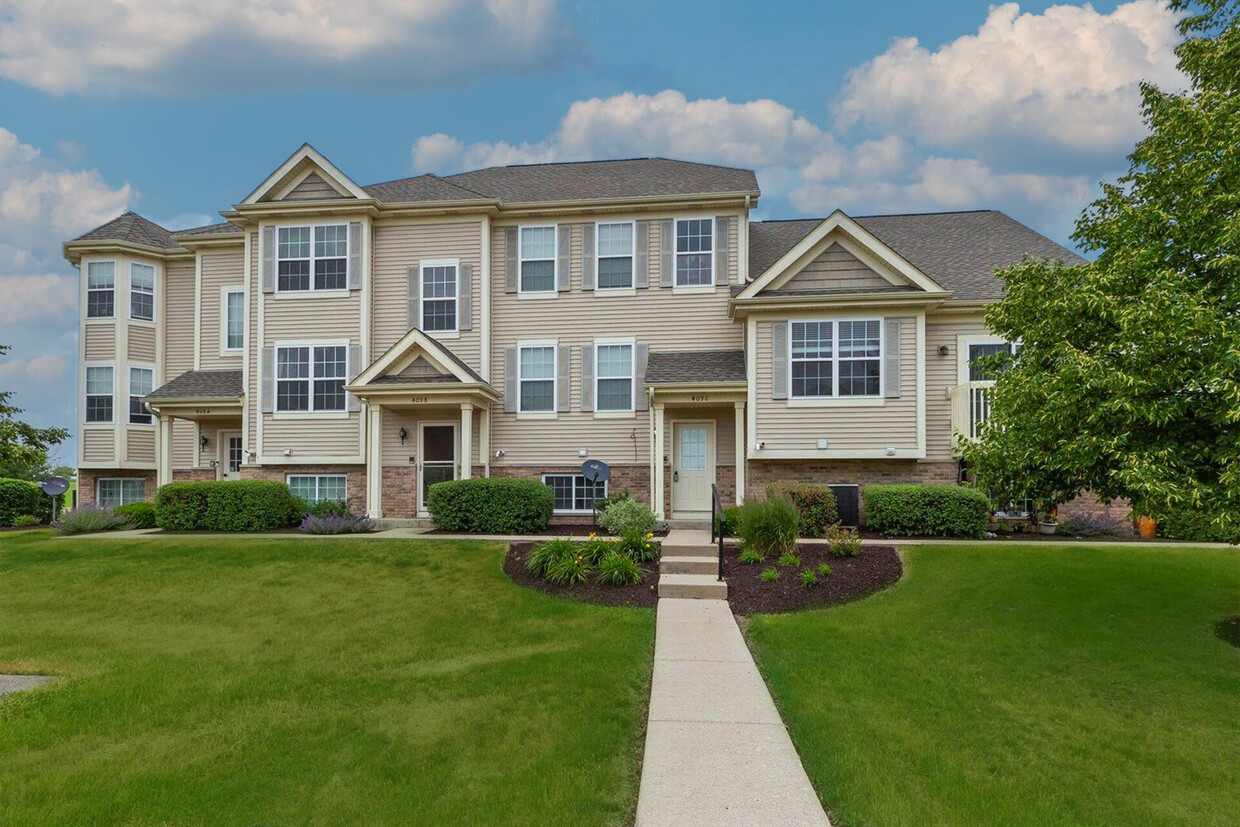Foto principal - 409 Parker Dr