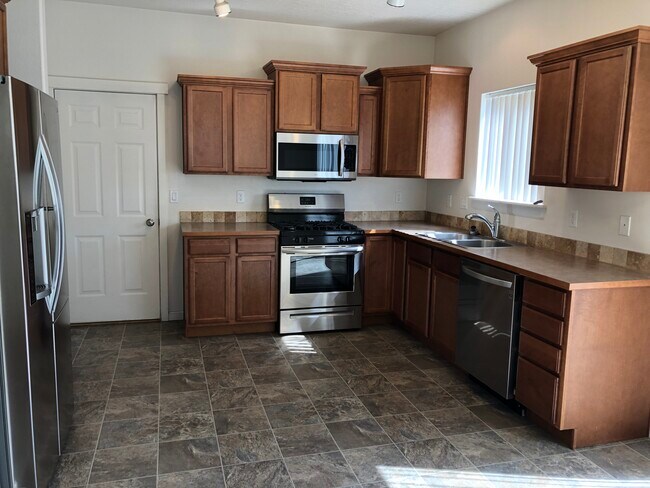 Foto del edificio - 1437 SW Junegrass Ln