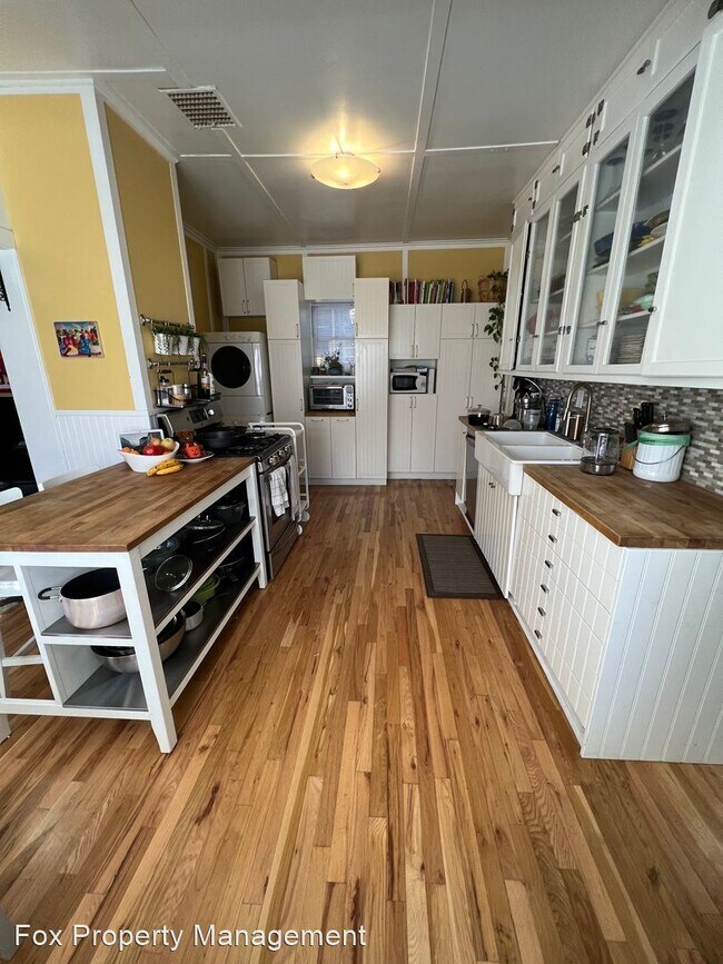 Building Photo - 4 br, 3 bath House - 801 La Farge Avenue