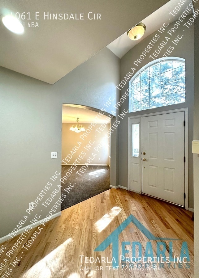 Foto del edificio - 4061 E Hinsdale Cir