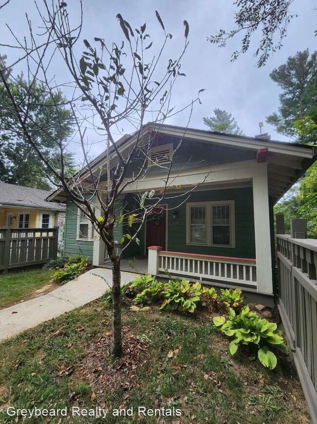 Building Photo - 2 br, 1 bath House - 25 Parkman Place