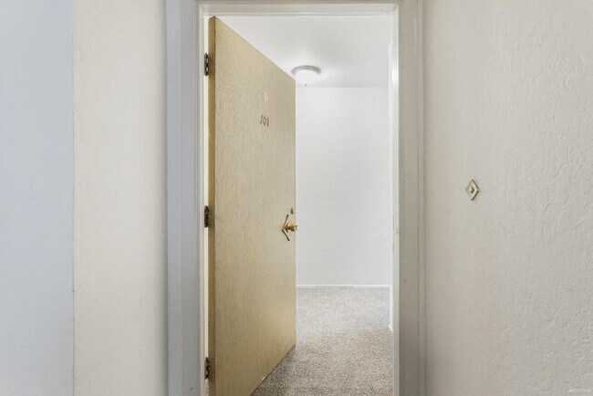 Foto del edificio - 275 Grand View Ave