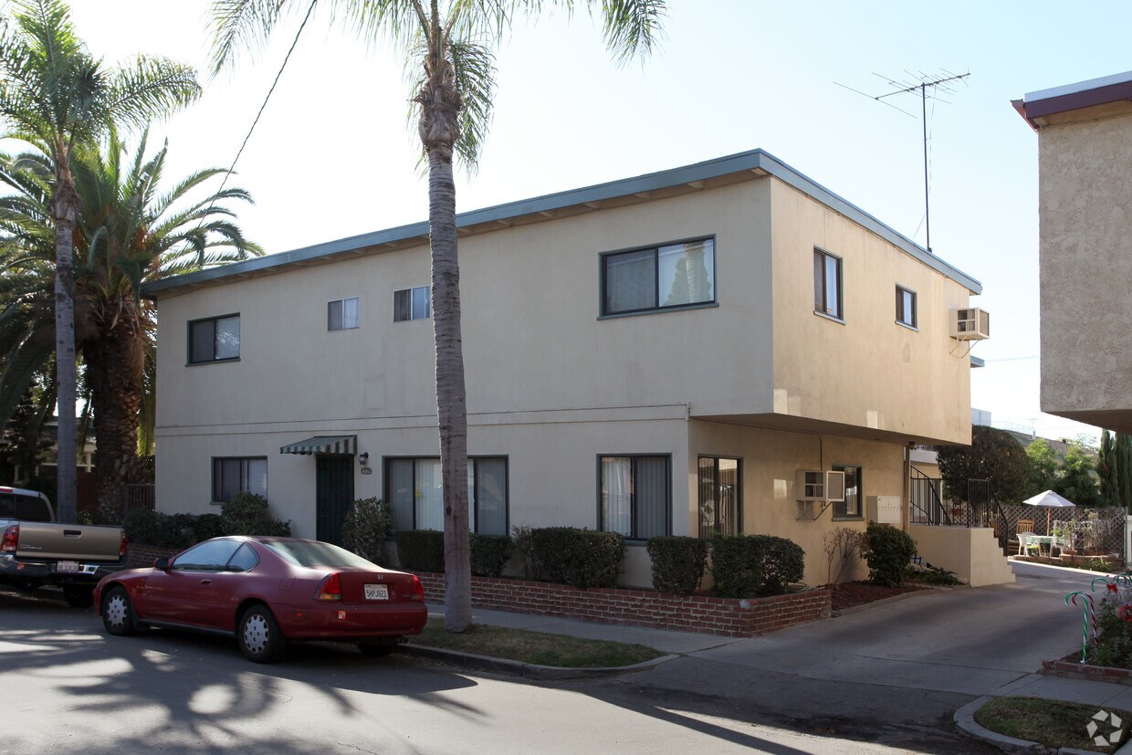 Building Photo - 1021 Prospect Ave