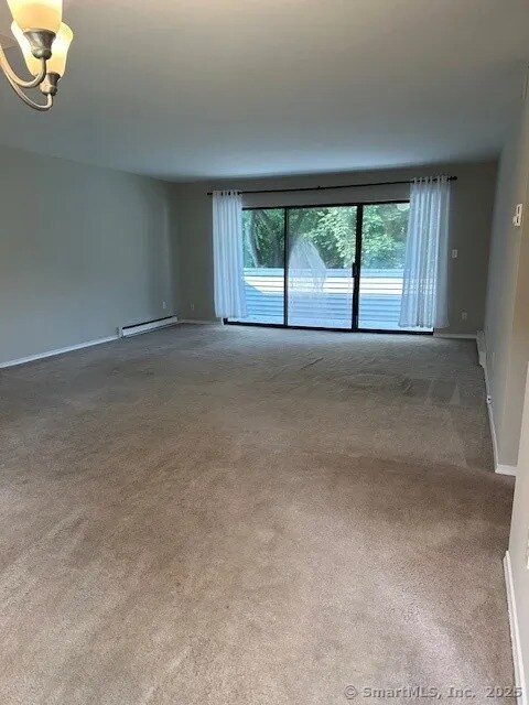 Foto del edificio - 140 Candlewood Dr