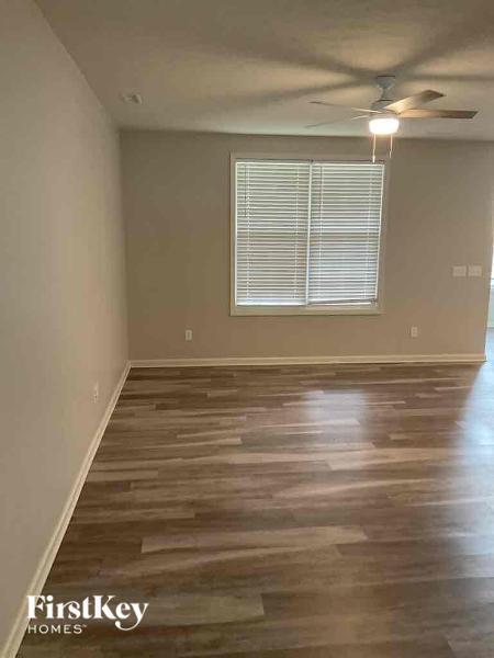 Building Photo - 6805 Keepsake Dr