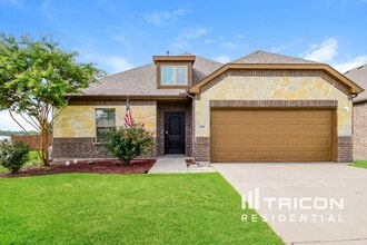 Building Photo - 509 Dogwood Dr