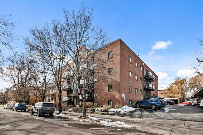 Building Photo - Downtown 1 Bedroom 1 Bath! Coming Soon!