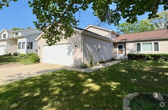 Building Photo - 313 Linden Dr