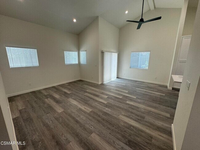 Building Photo - 17018 Midwood Dr