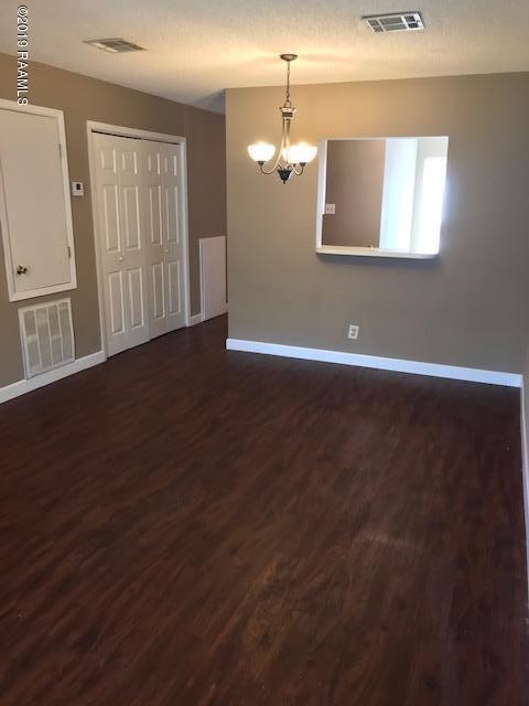 Building Photo - 207 Long Plantation Blvd