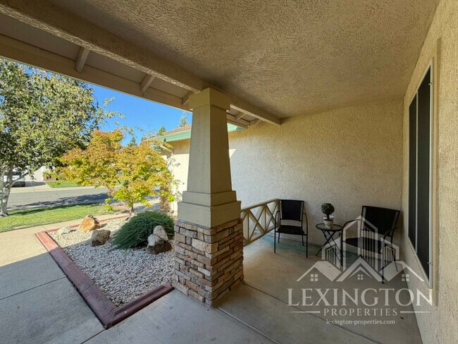 Foto del edificio - Pristine, single-story, 3bd/2ba, Home in Cameron Park!