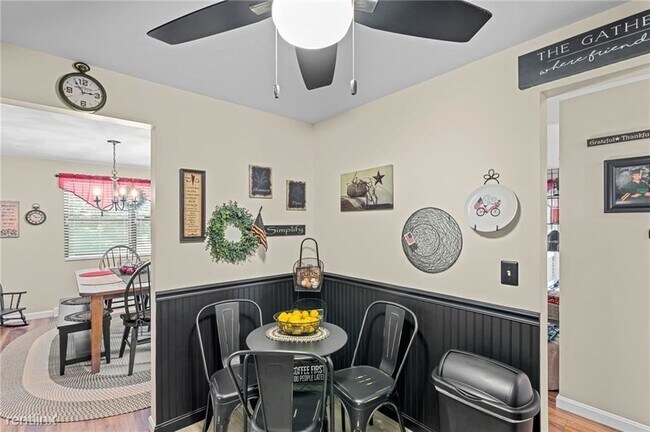 Building Photo - 1 br, 1 bath House - 701 Pinewood Dr
