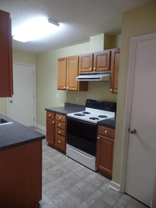 Building Photo - 12449 Long Lake Dr N