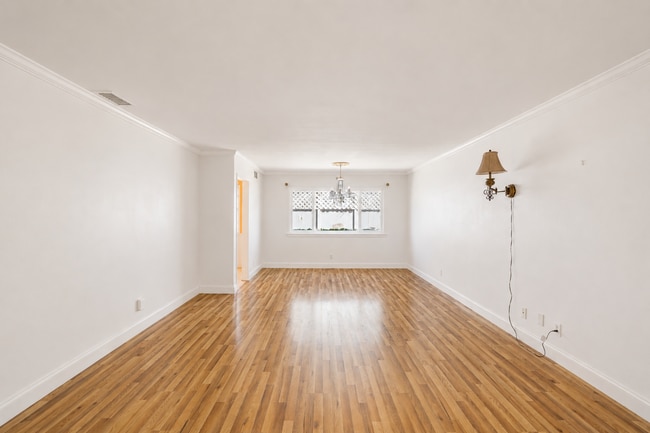Foto del edificio - 857 Gwyne Ave