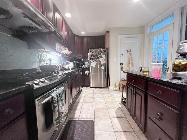 Building Photo - 313 Tappan Street Unit 2