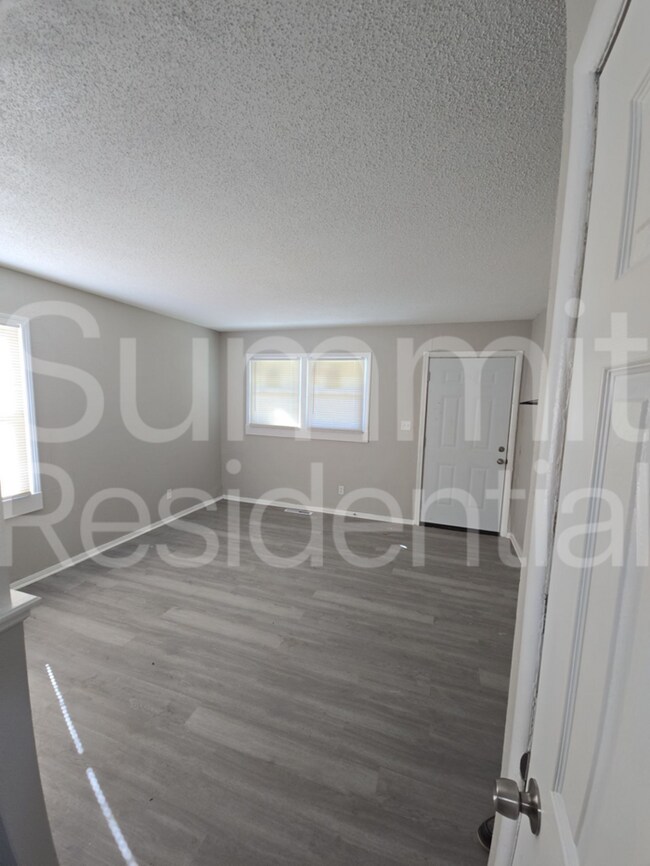 Foto del edificio - 5707 E 40th St