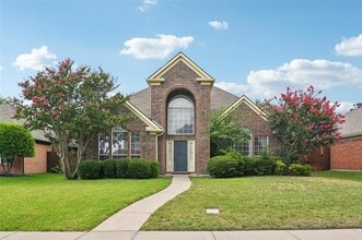 Building Photo - 4717 Bear Run Dr