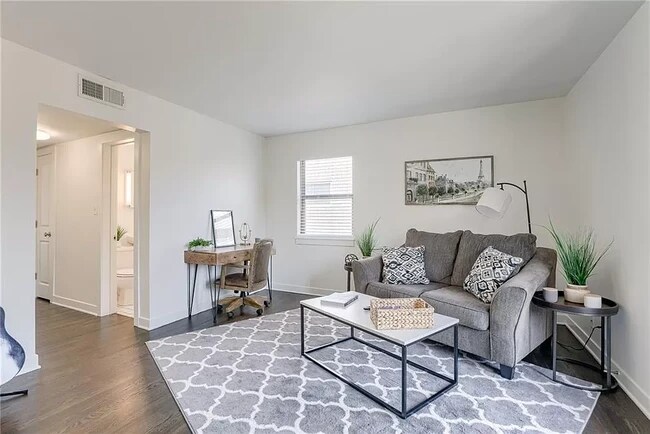 Living Room - 4532 Broadway